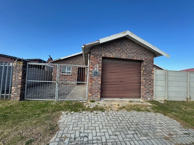 2 Bedroom Property for Sale in Parsonsvlei Eastern Cape